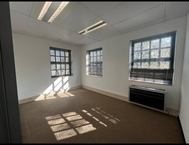 210M² OFFICE TO LET IN ROSEBANK